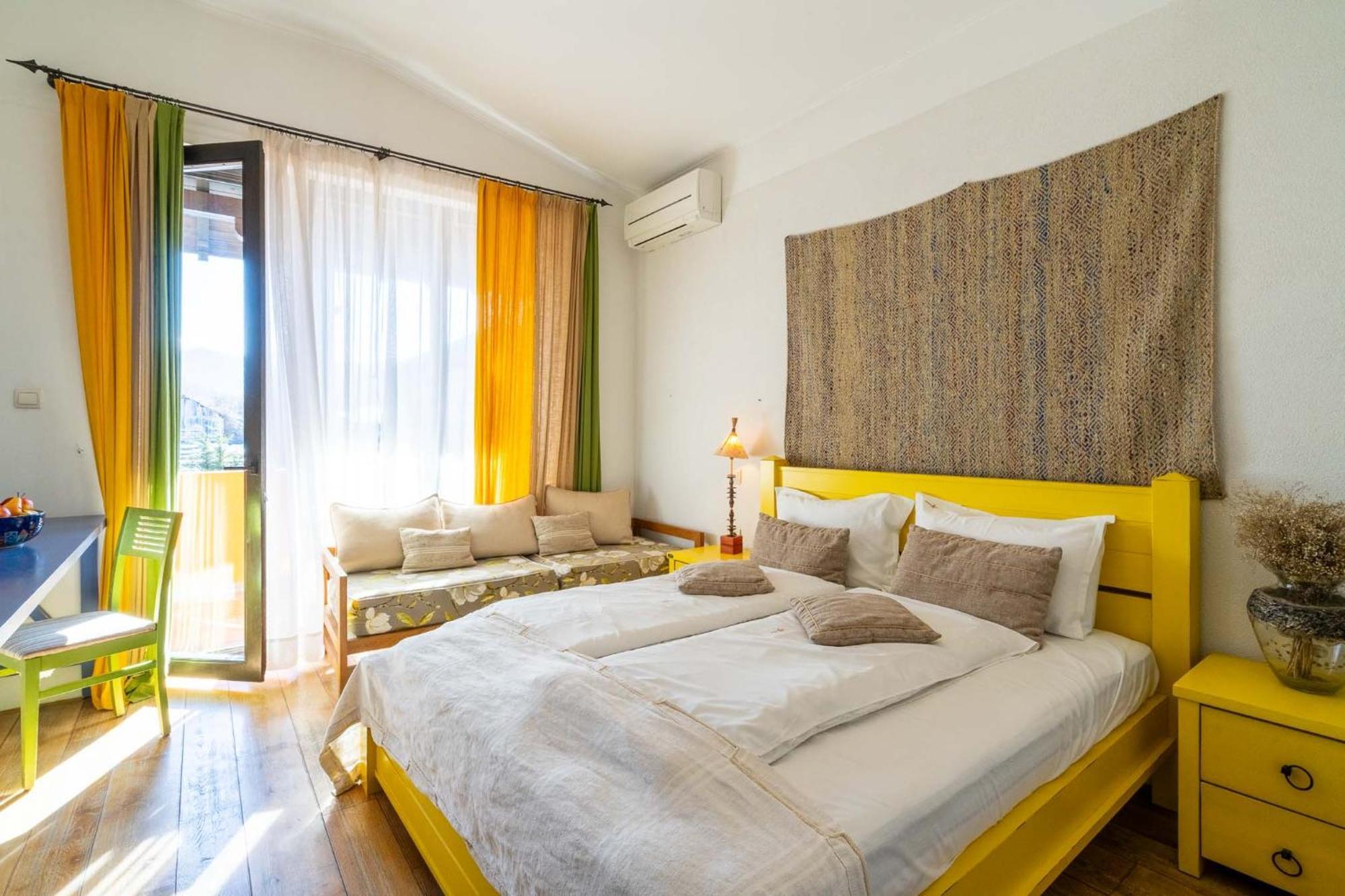 Hotel Casa Art Oresak Kültér fotó