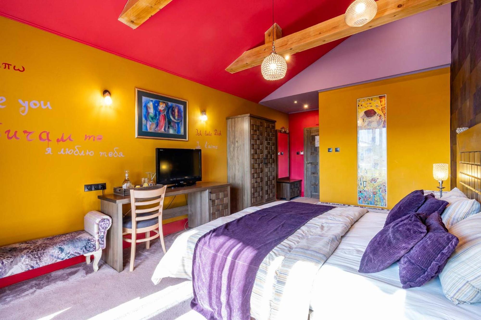 Hotel Casa Art Oresak Kültér fotó