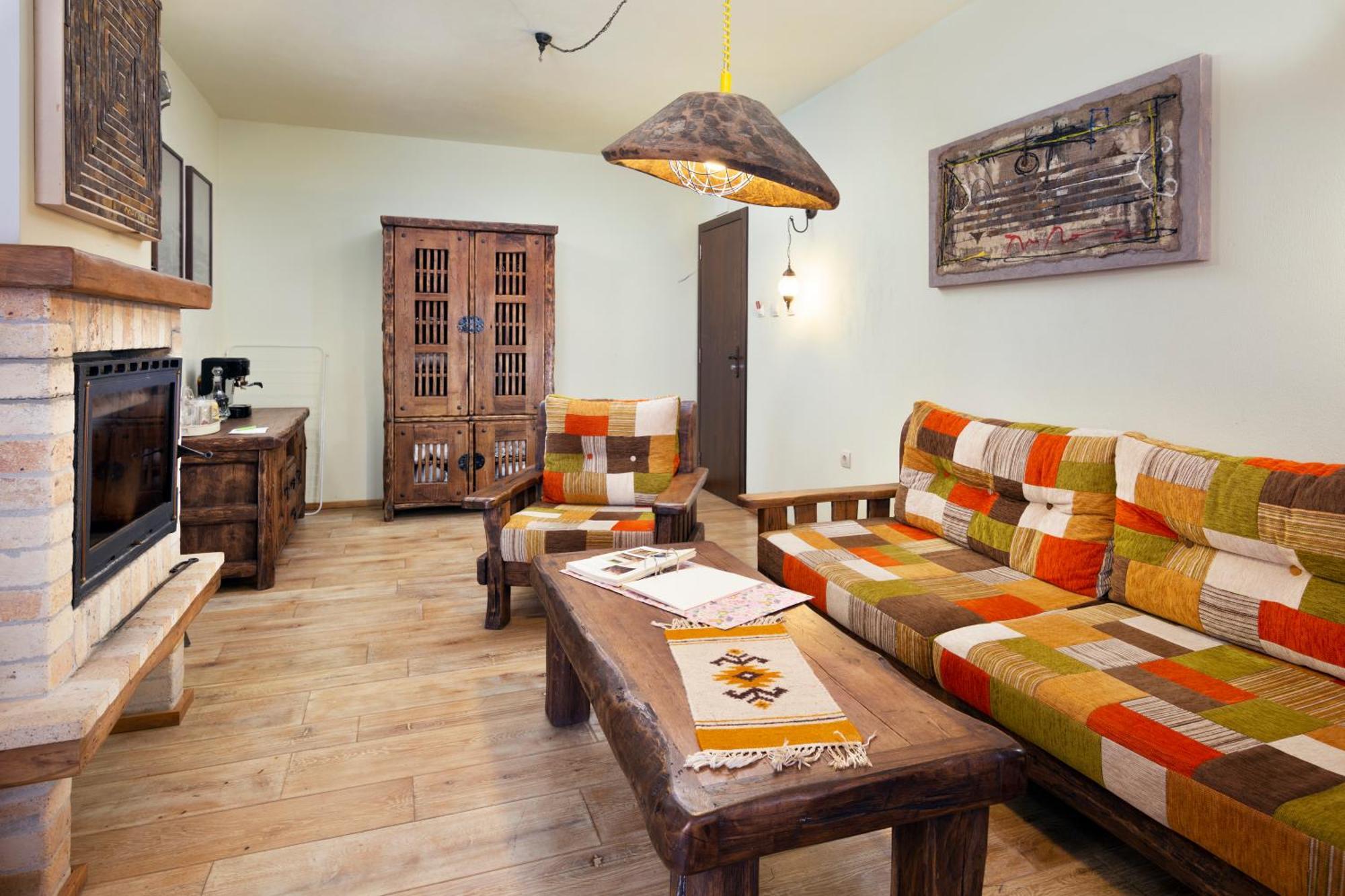Hotel Casa Art Oresak Kültér fotó
