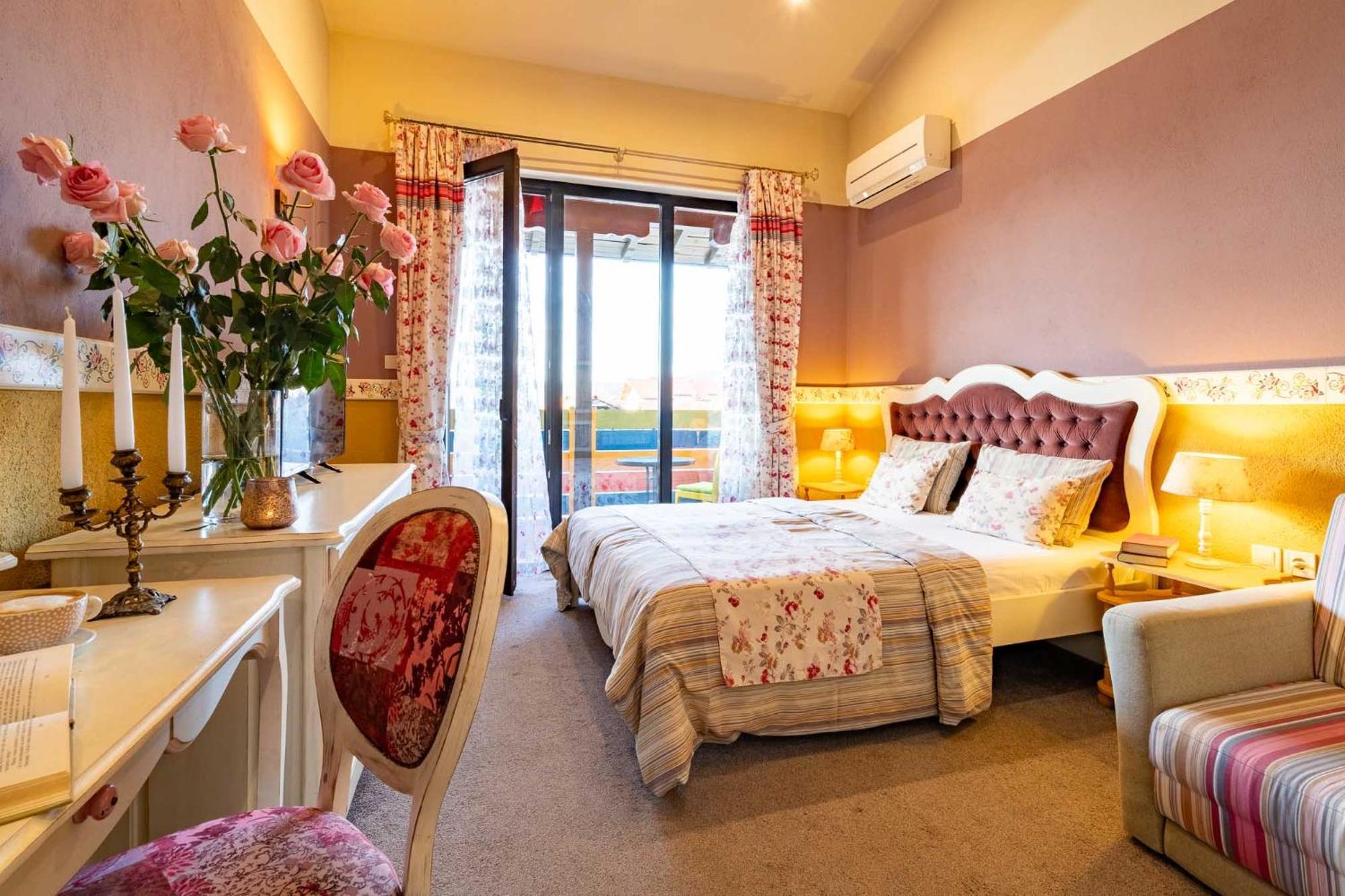 Hotel Casa Art Oresak Kültér fotó
