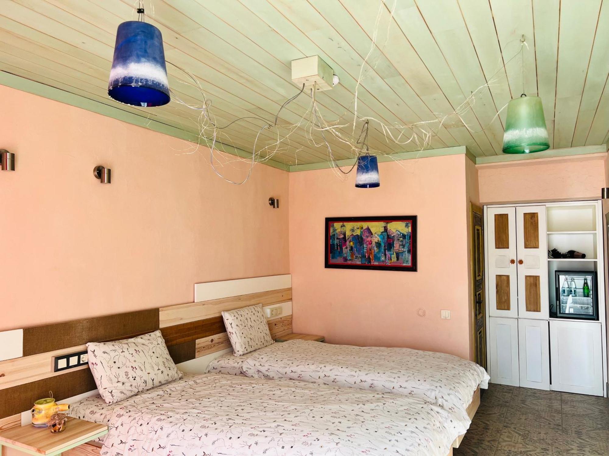 Hotel Casa Art Oresak Kültér fotó